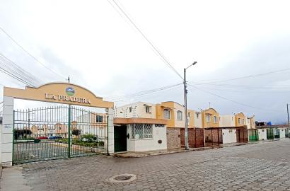 CASA EN VENTA - CONJUNTO