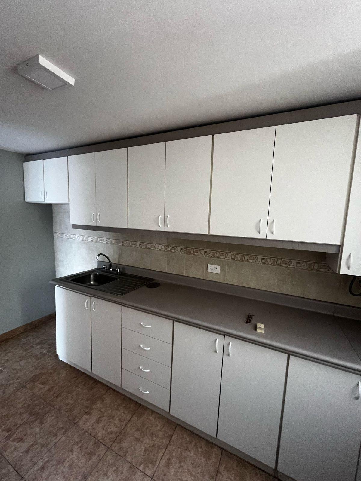 SE VENDE HERMOSO DEPARTAMENTO