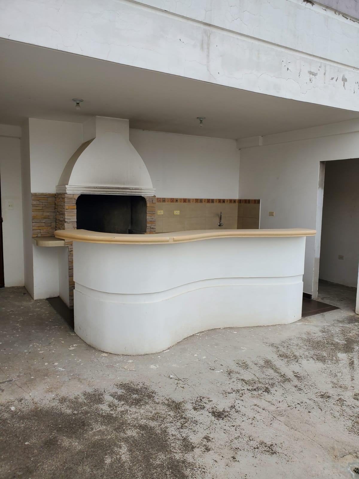 EDIFICIO TORRES KLEITO DEPARTAMENTO EN VENTA