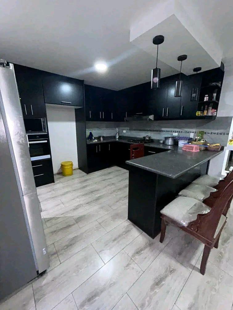 Linda Casa con Piscina
