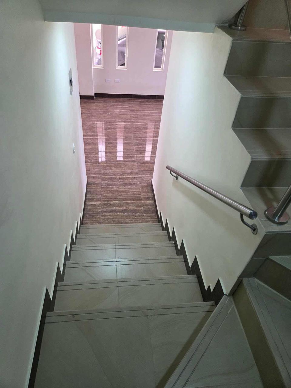 CASA EN VENTA NORTE DE RIOBAMBA