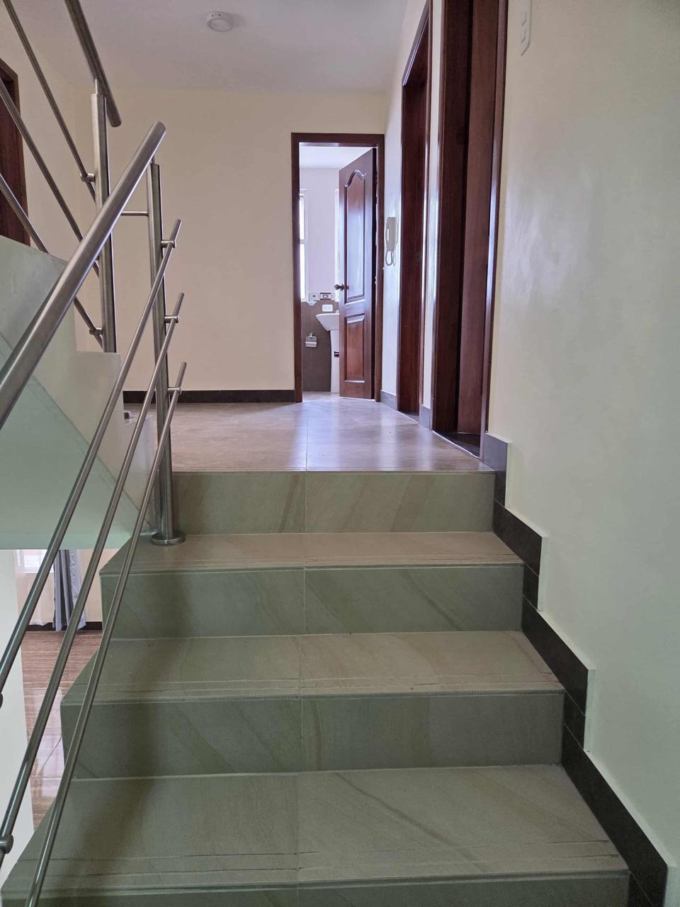 CASA EN VENTA NORTE DE RIOBAMBA