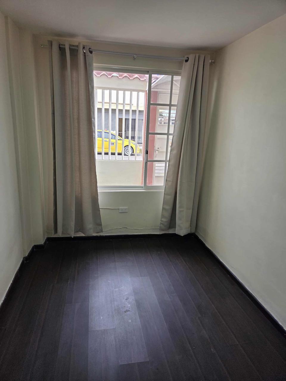 CASA EN VENTA NORTE DE RIOBAMBA