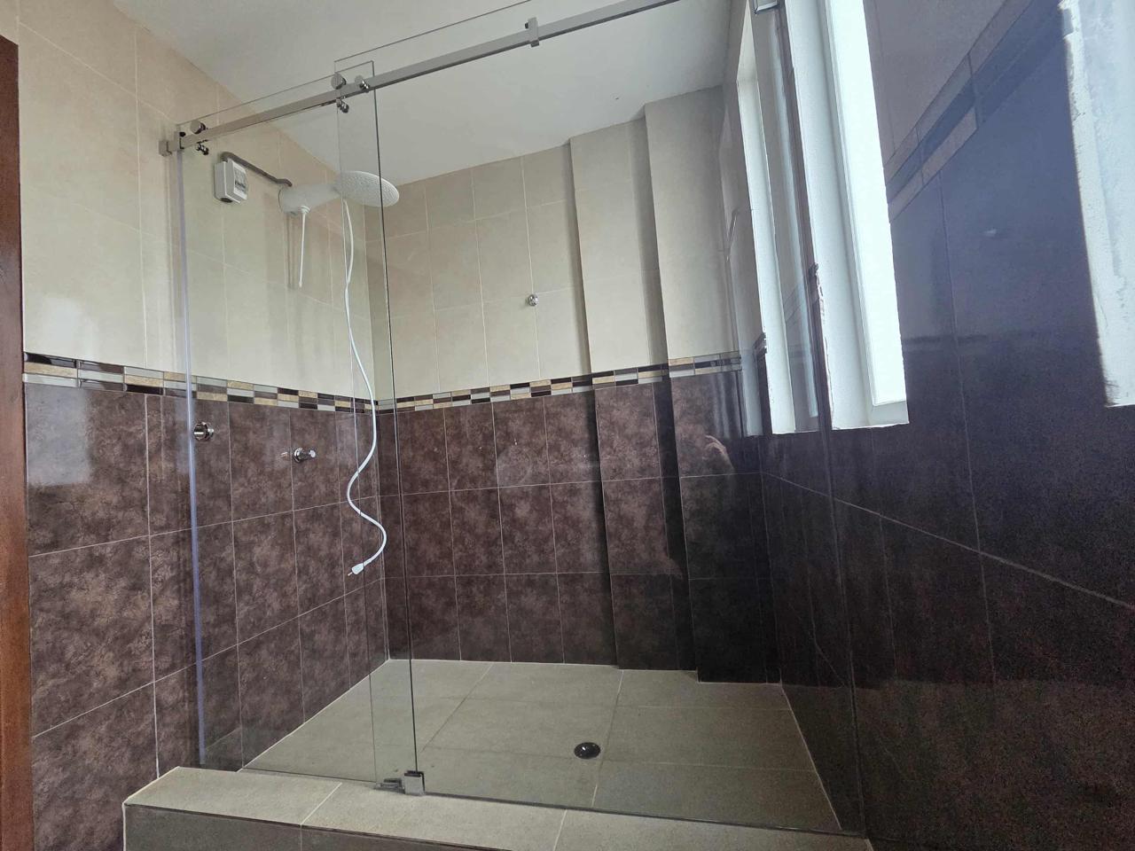 CASA EN VENTA NORTE DE RIOBAMBA